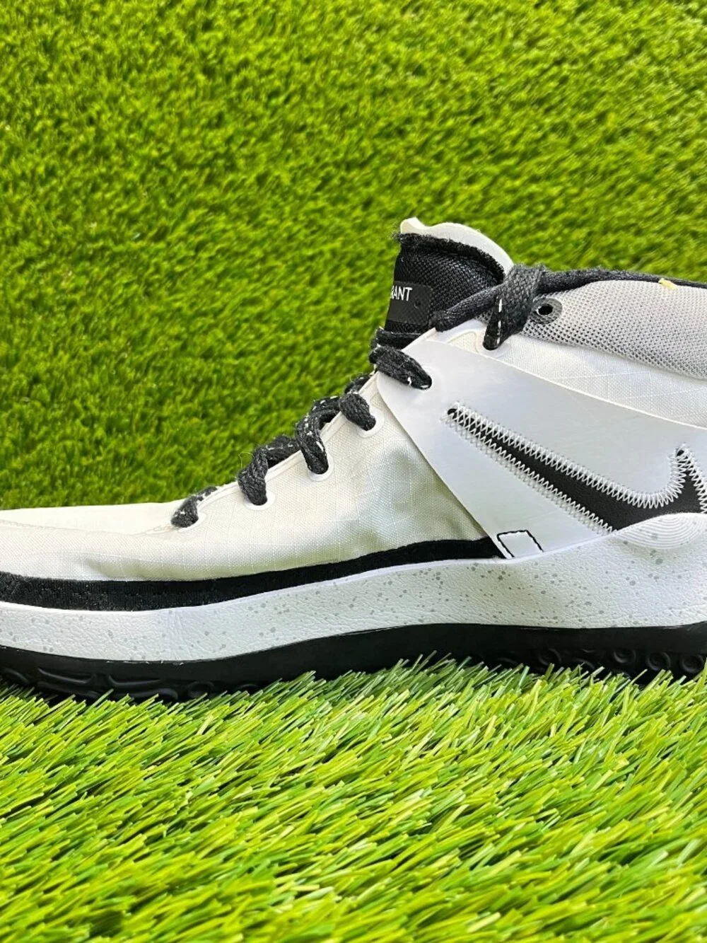 Nike KD 13 TB Mens Size 8.5 White Black Gray Running Basketball‎ Shoes Sneakers
